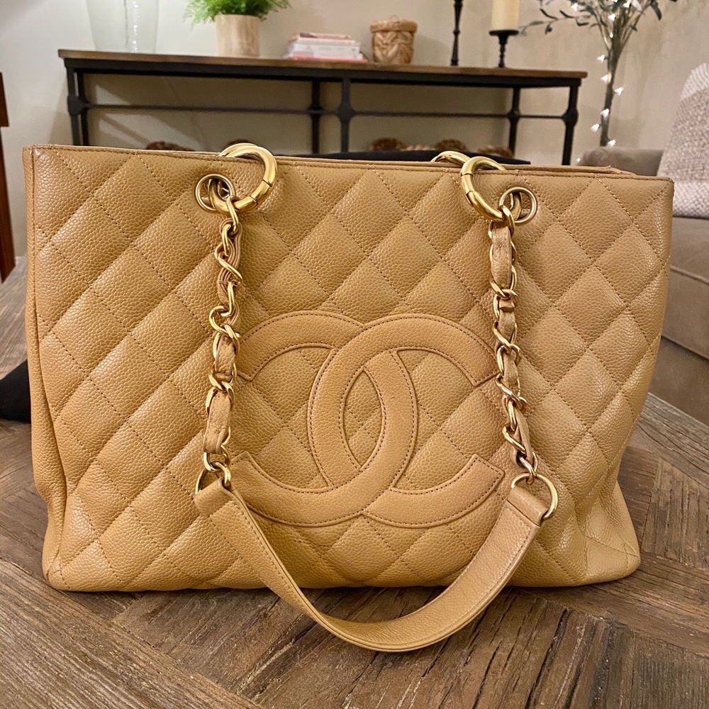 Chanel Caviar Leather Grand Shopping Tote